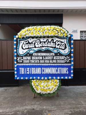 Papan Bunga Duka di Kepulauan Aruri